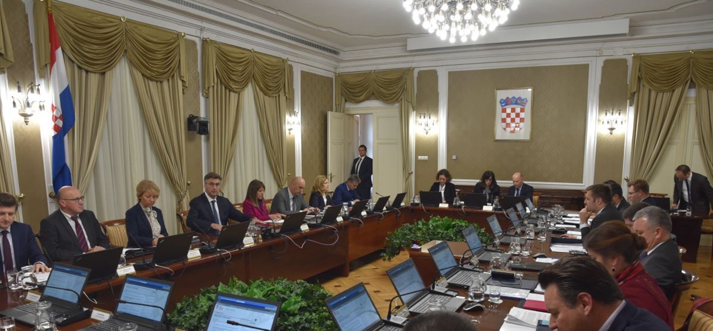 Gov't sends final bill on textbooks to parliament